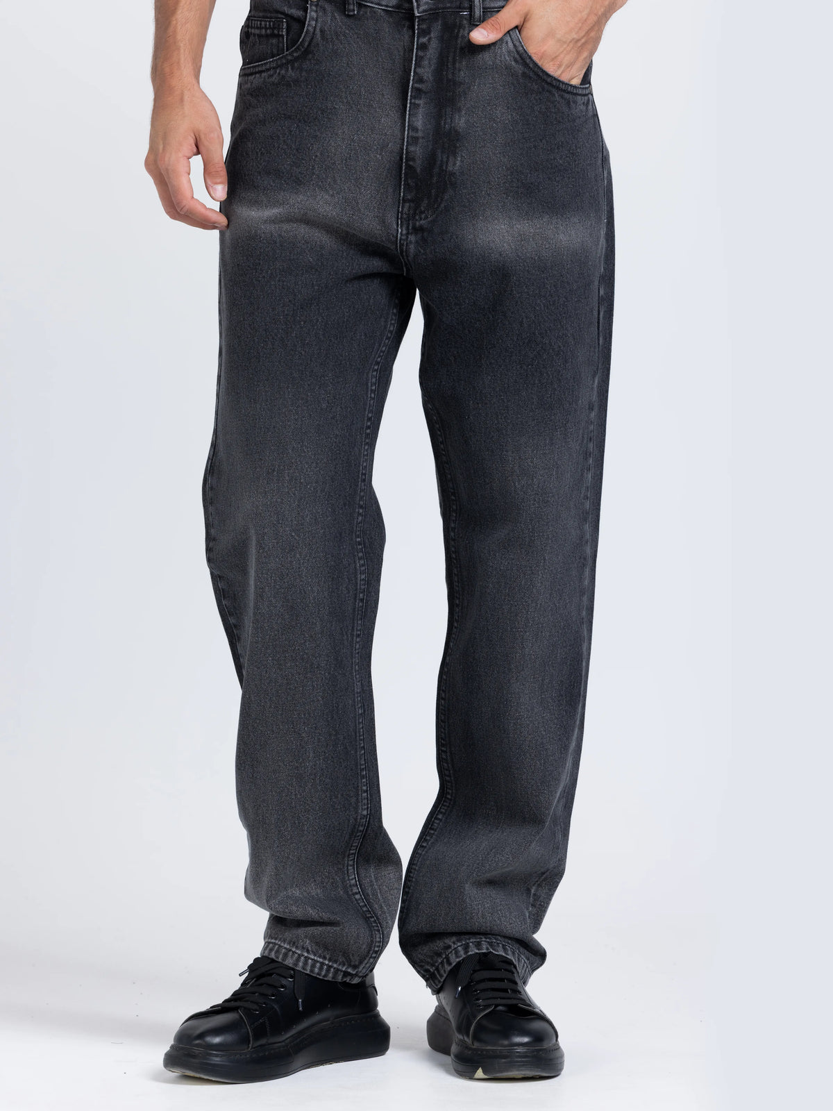 Straight Jeans
