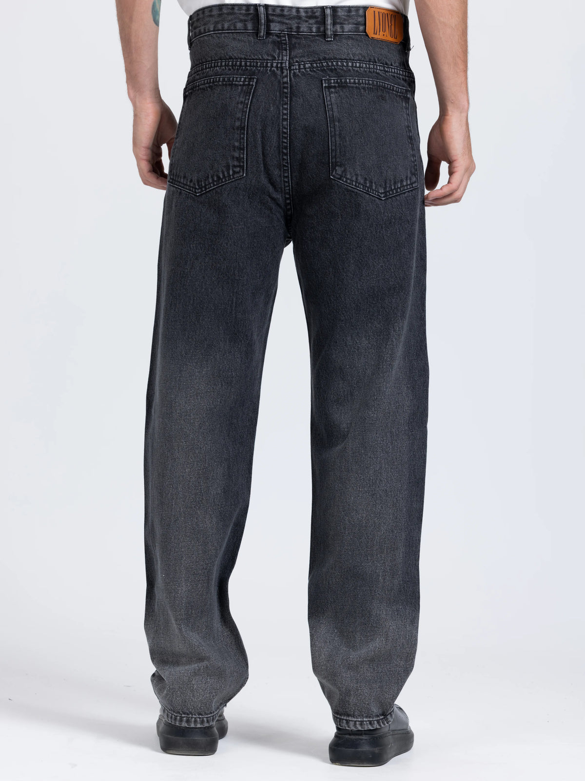 Straight Jeans