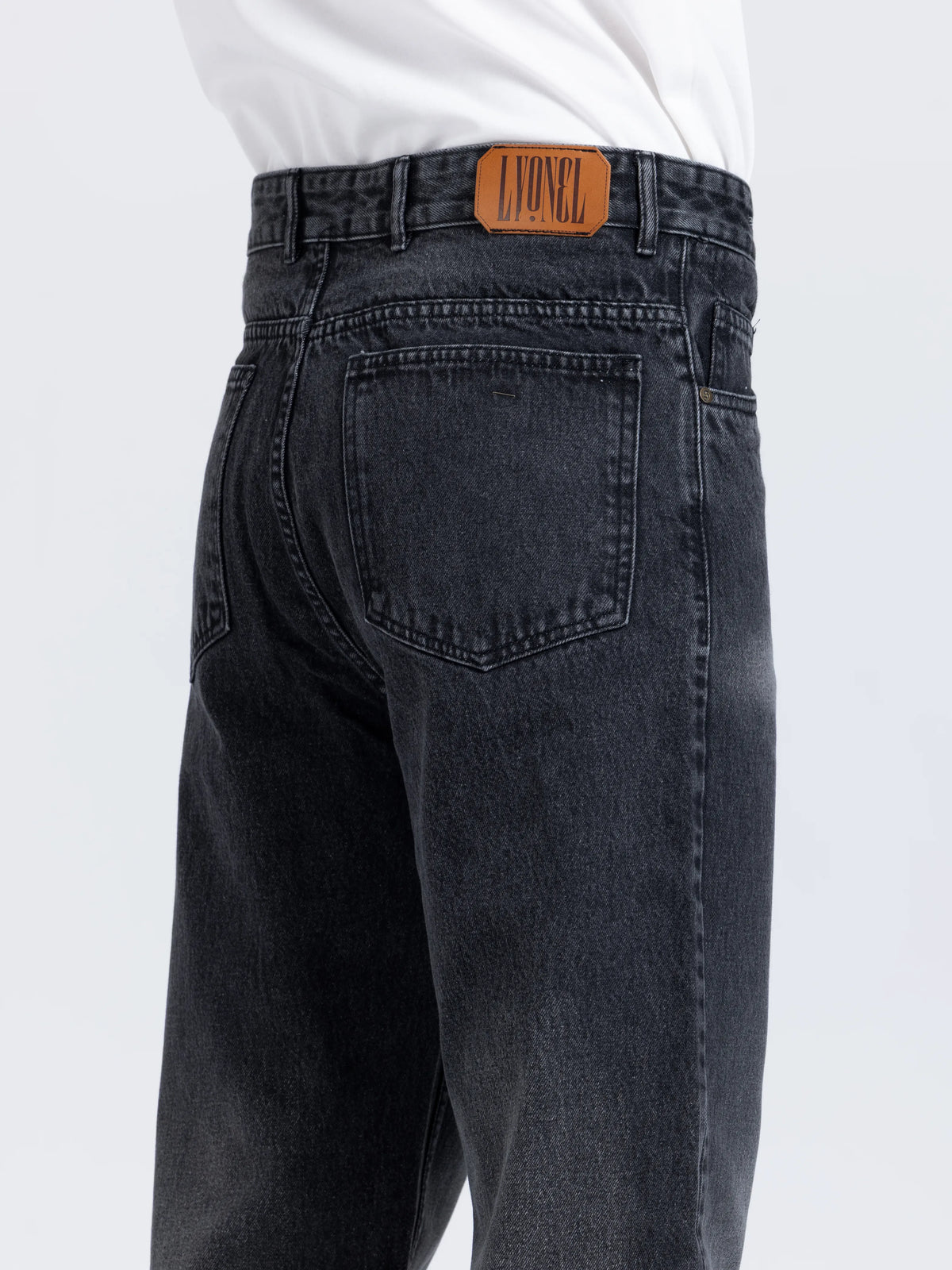 Straight Jeans