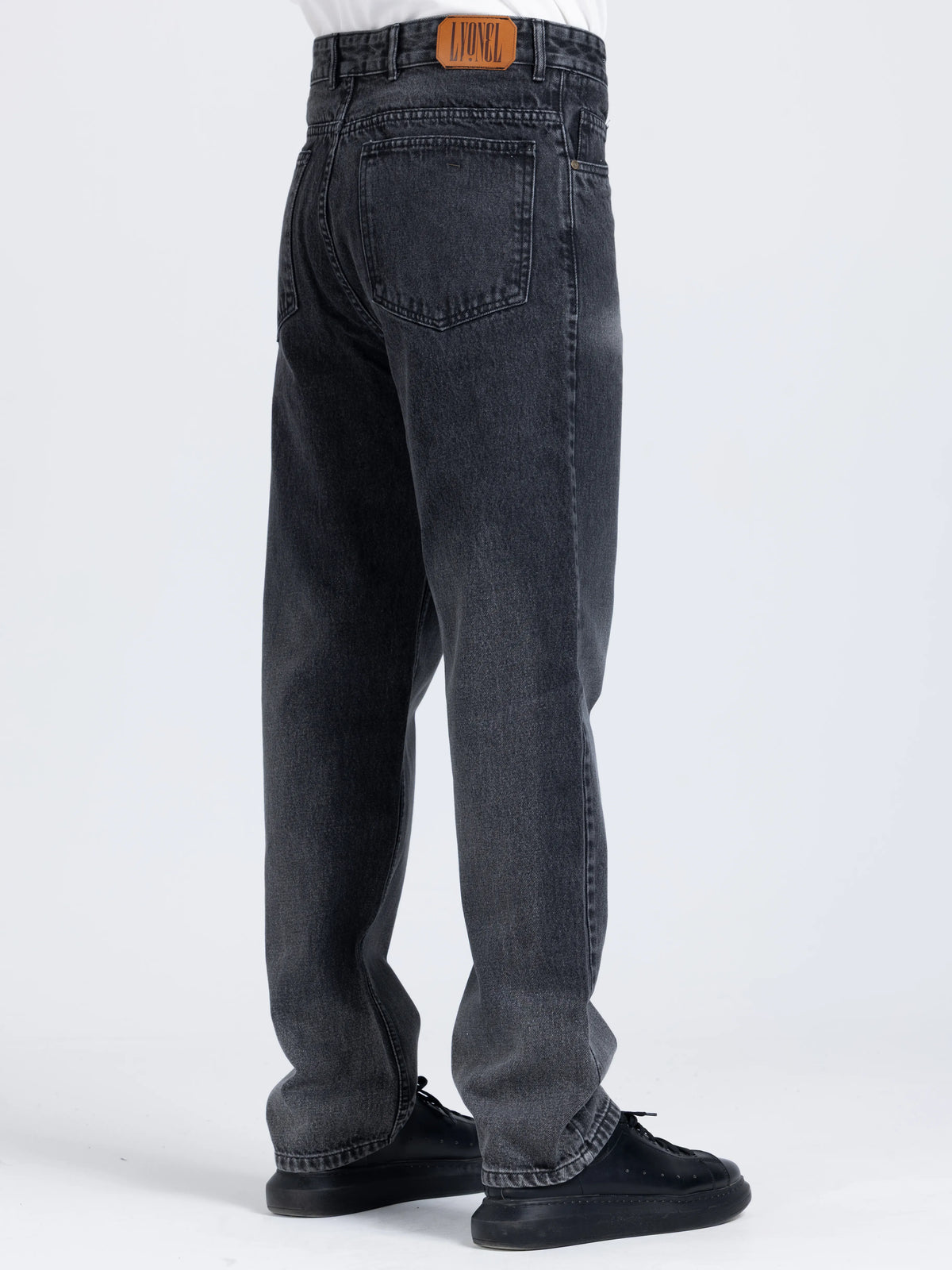 Straight Jeans