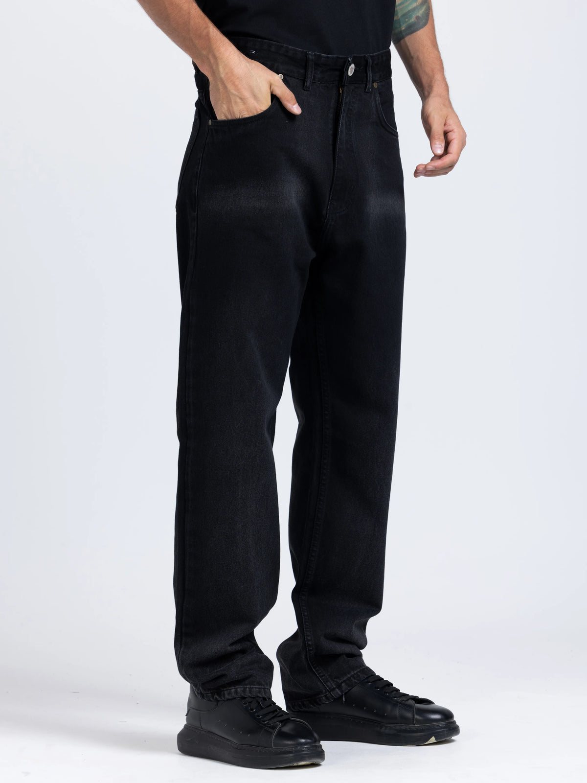 Straight Jeans