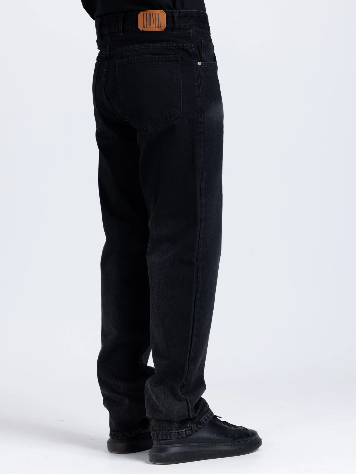 Straight Jeans