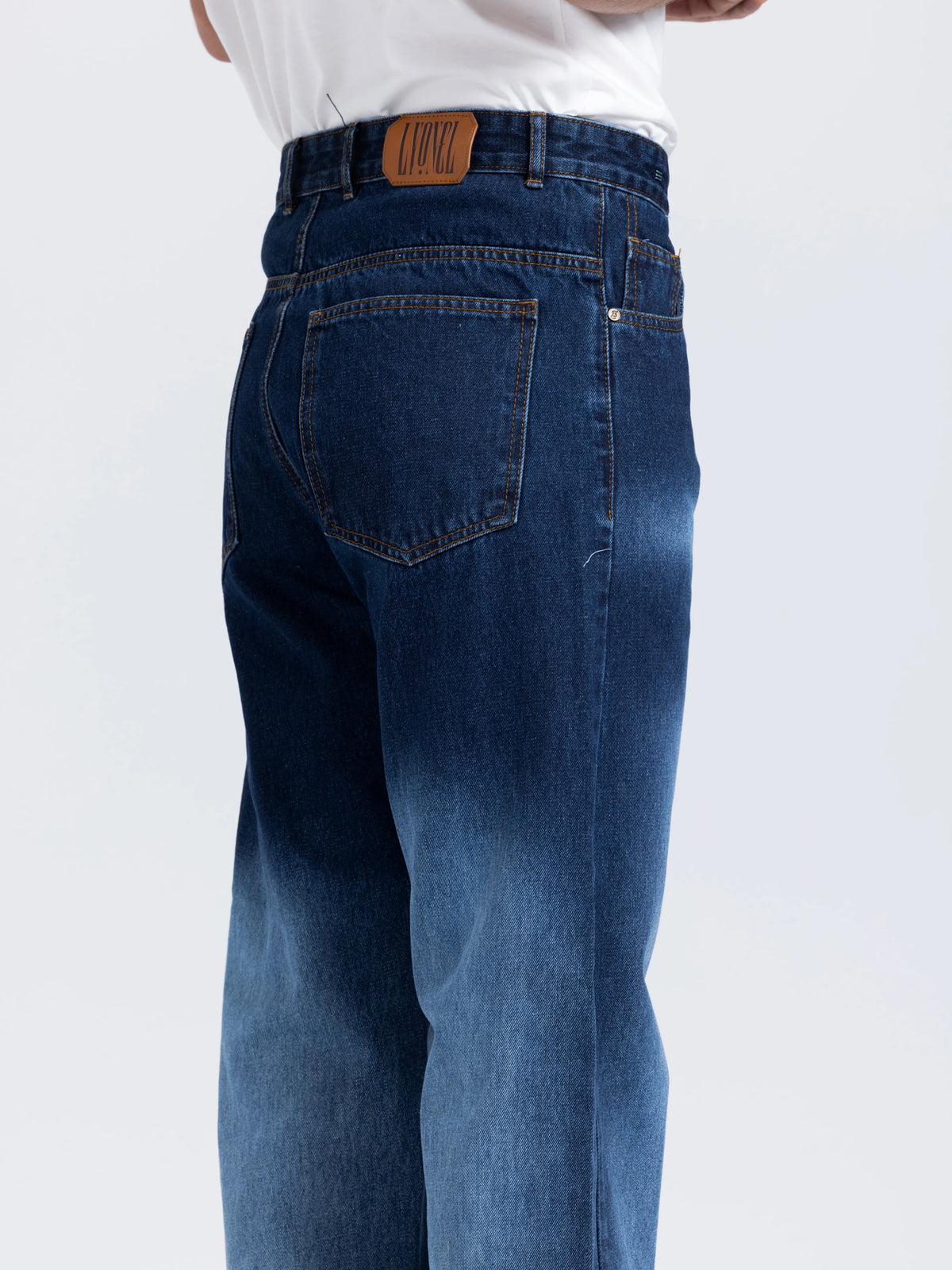 Straight Jeans